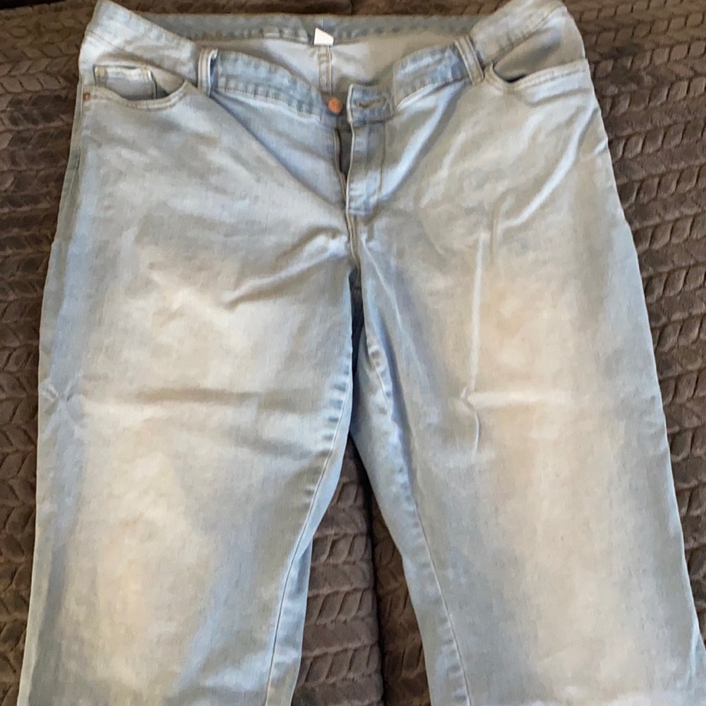 Women’s old navy denim capris